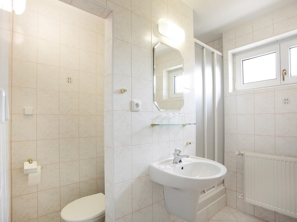 Hotel Milan Vopicka Hluboka nad Vltavou Ruang foto